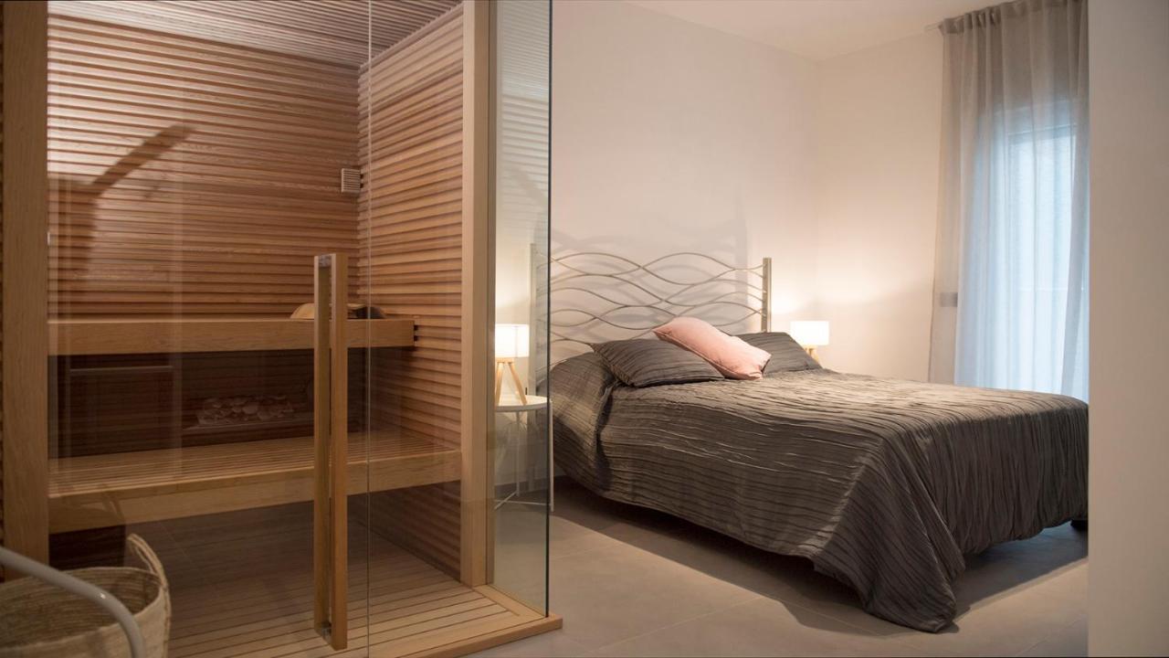 A Casa Di Ru, Bellissimo Appartamento Con Sauna Monopoli Bagian luar foto